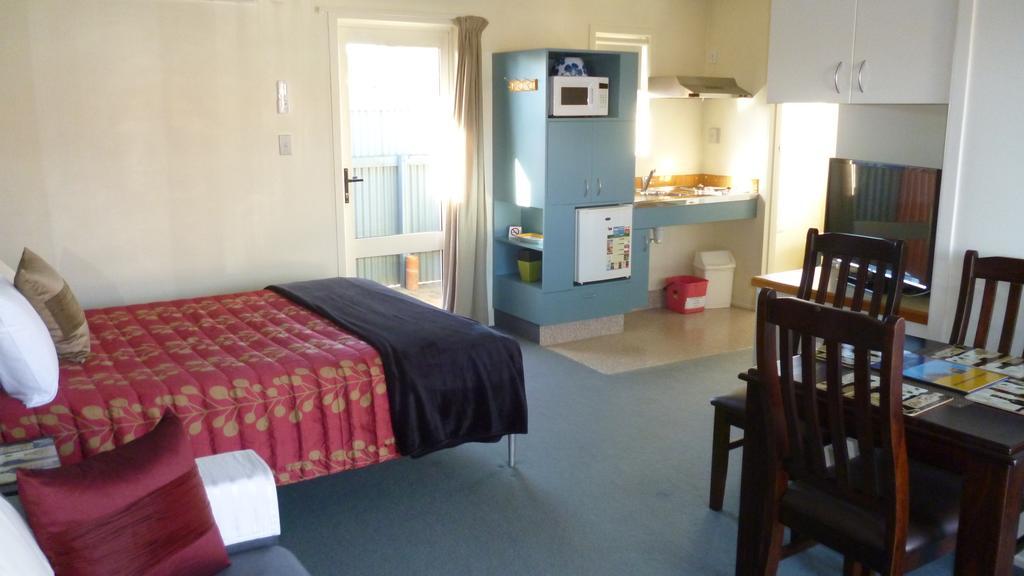 נאפייר Bella Tuscany Motor Lodge מראה חיצוני תמונה